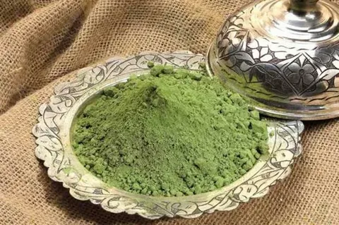 تصویر 1 از حنای تبرک خالص بدون افزودنی شیمیایی